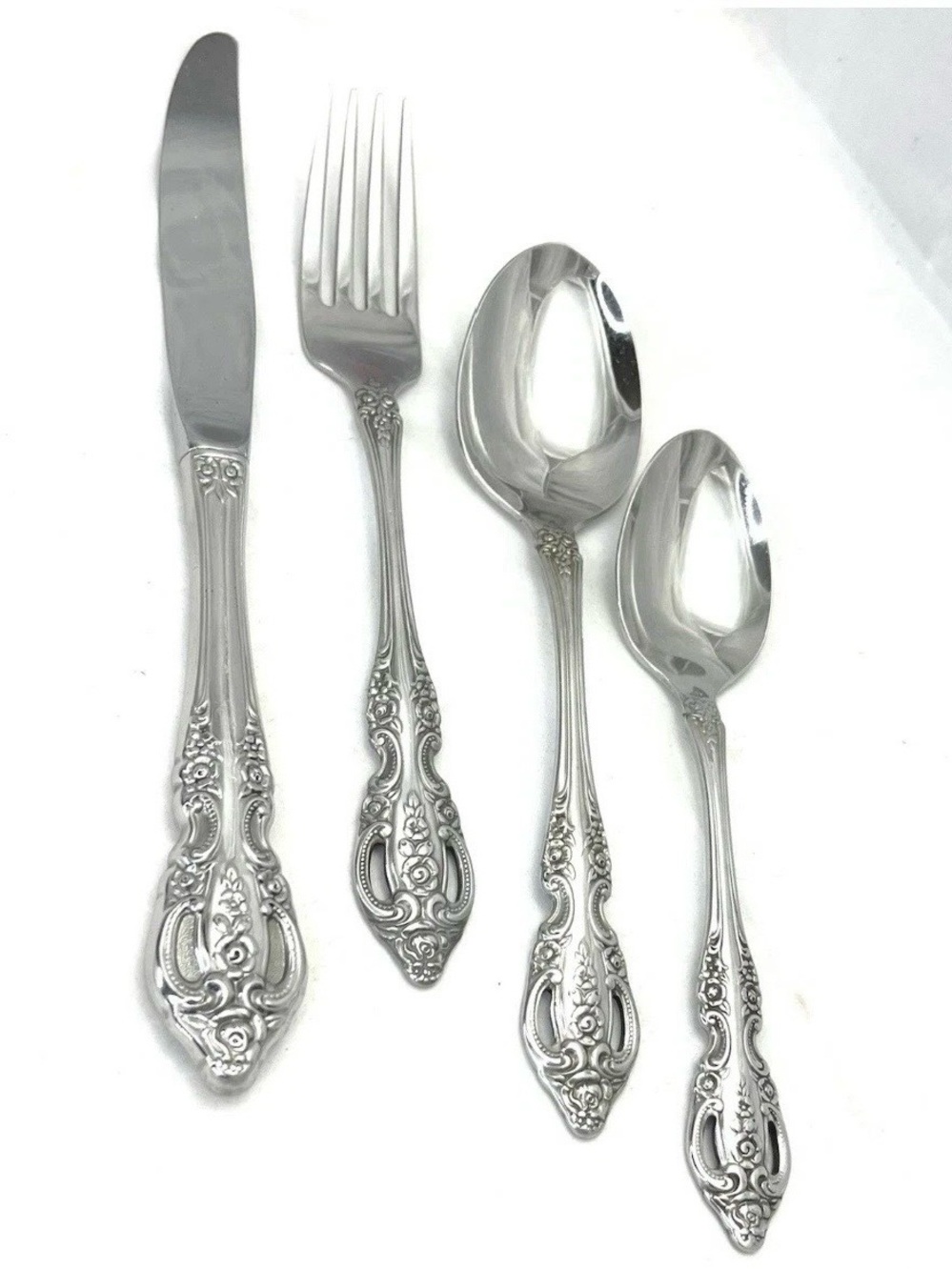 Oneida Renoir Pembrooke SSS Stainless Flatware 4 Piece Place Setting Floral Trad